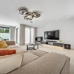 Villa Rio Beachfront *