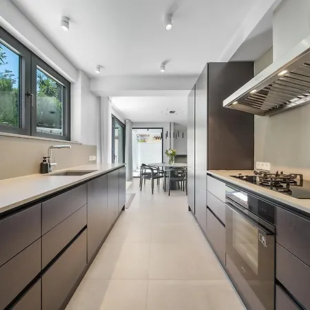 Villa Rio Beachfront Marbellac