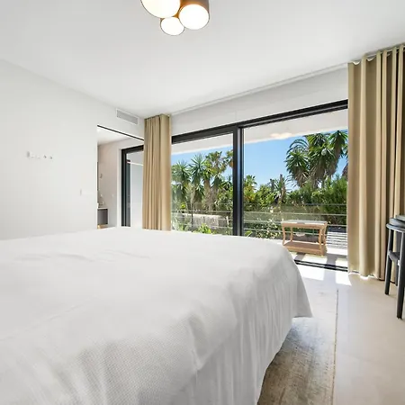 Rio Beachfront Villa *