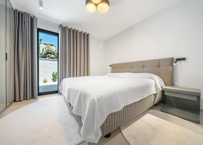 Villa Rio Beachfront