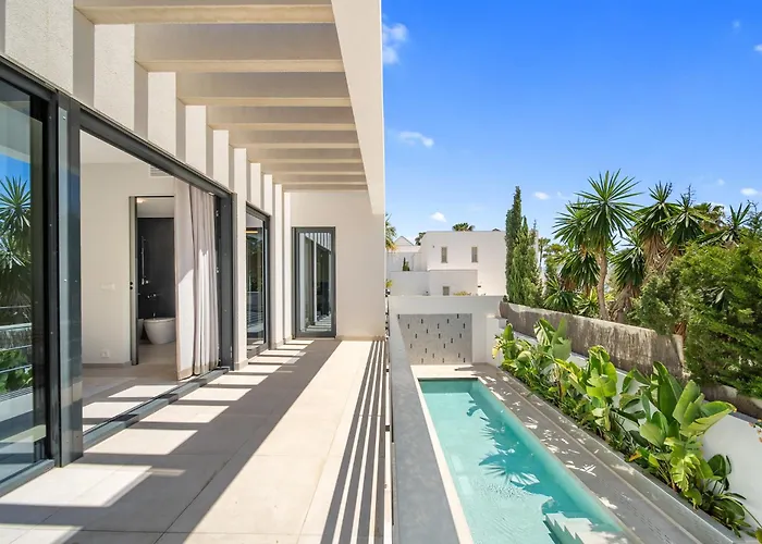 Villa Rio Beachfront *